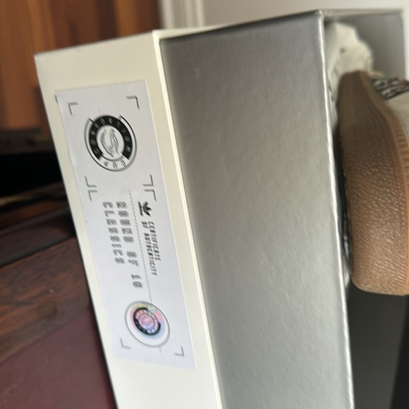 BRAND NEW!!! Adidas Consortium cup END. Samba US Men’s 12.5 - Picture 2 of 3